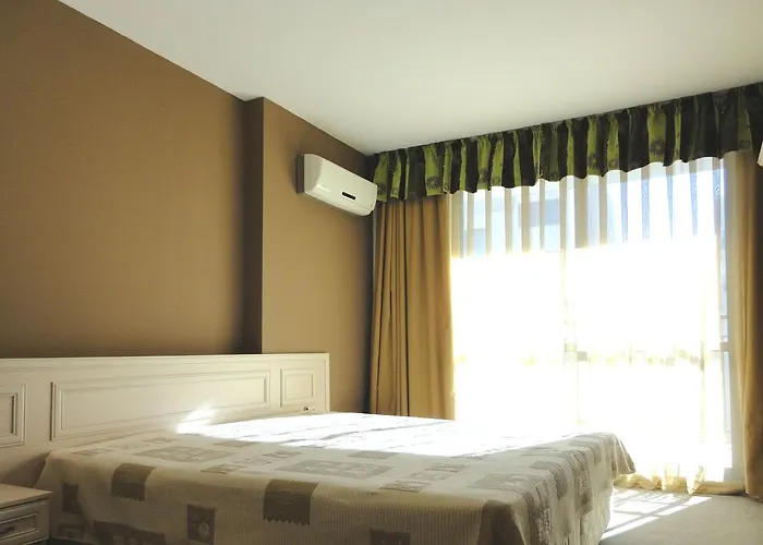 Avalon Freya -apartcomplex Sunny Beach